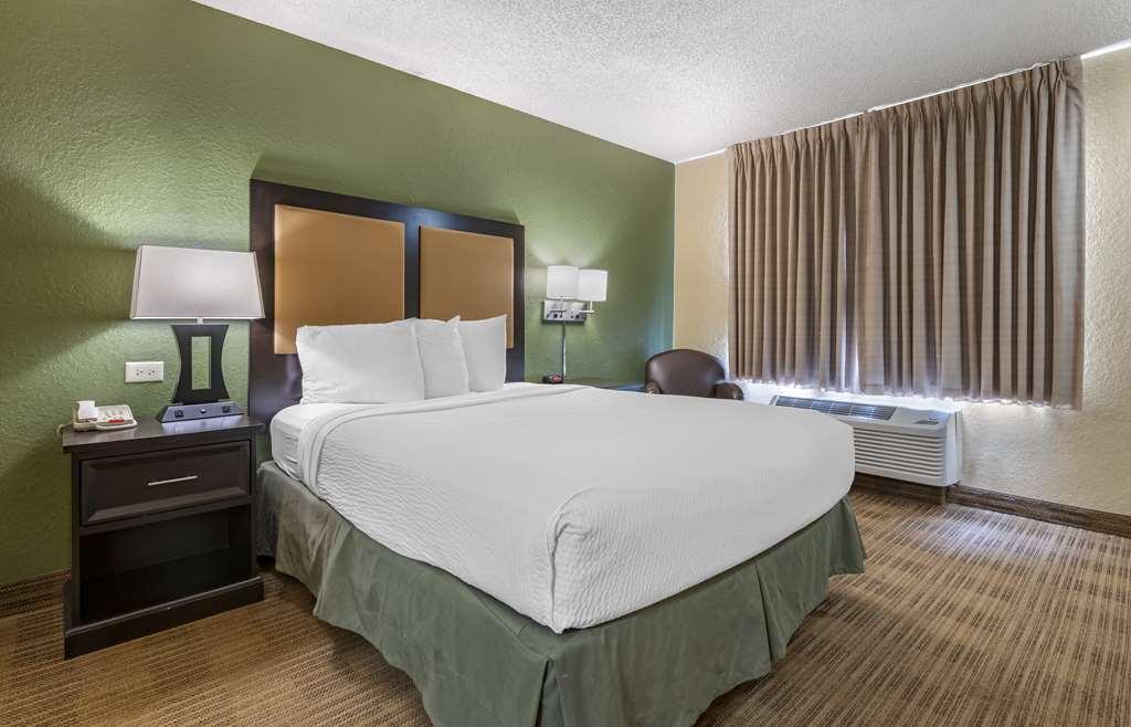 Extended Stay America Suites - Orlando - Orlando Theme Parks - Major Blvd Room photo